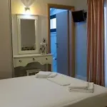 招待所 Akrogiali 3*