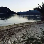 Akrogiali 招待所 3*