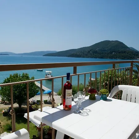 Akrogiali Pensjonat Nydri (Lefkada)