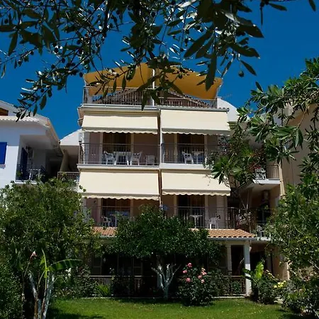 Πανσιόν Akrogiali
